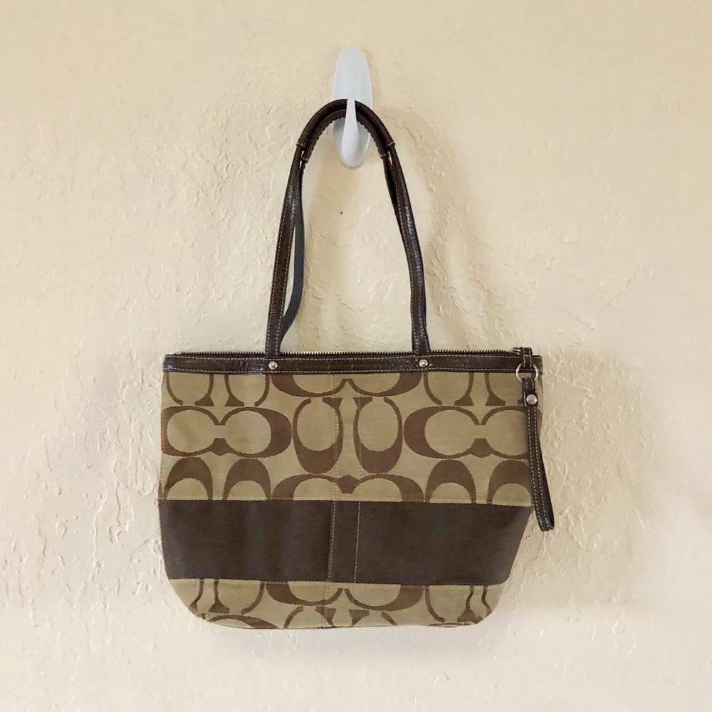 Coach Signature Brown Shoulder Bag